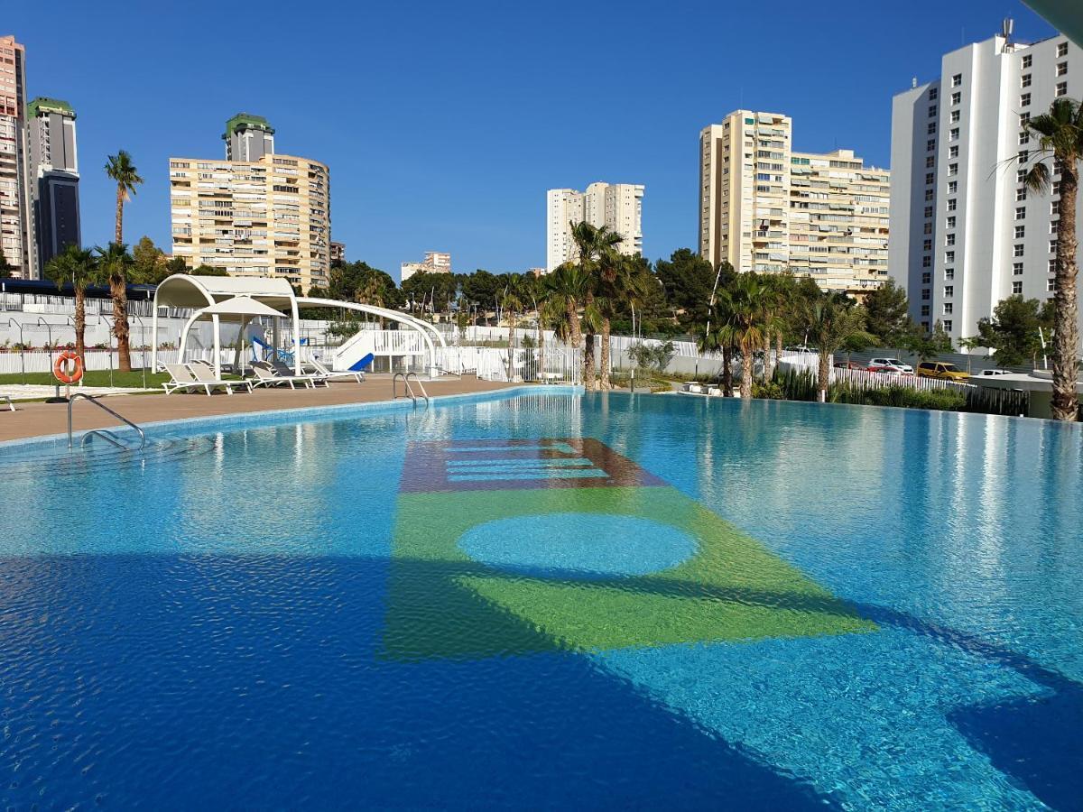 Sunset Waves By Apturist Benidorm Buitenkant foto